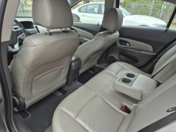 Chevrolet Cruze Sedan 2.0 TD 150KM 2010 Chevrolet Cruze Chevrolet Cruze 2,0 Diesel Zadbany Zamiana 2.0 Diesel 150KM, zdjęcie 6