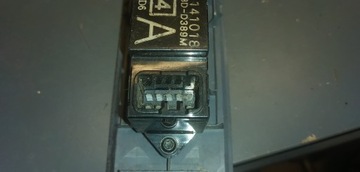 MITSUBISHI COLT 04R.-> PŘEPÍNAČ OKNO PRAVÝ