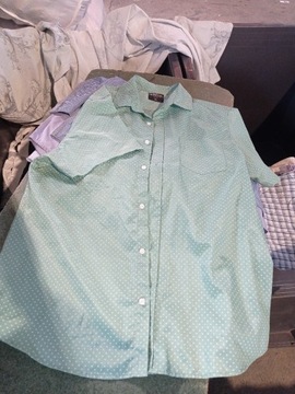 Рубашки мужские сортированные одного качества оптом на развес.