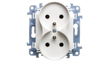 Simon 10 SOCKET DOUBLE WITH BOLT для рамы белый