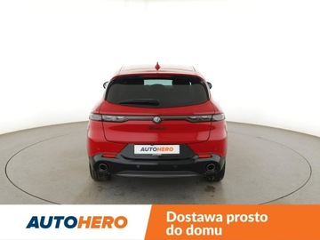 Alfa Romeo Tonale SUV PHEV 1.3 PHEV Q4 280KM 2023 Alfa Romeo Tonale PHEV 4x4 full LED navi kamery, zdjęcie 5