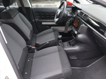 Citroen C3 III Hatchback 1.2 PureTech 82KM 2017 Citroen C3 1.2 PureTech, Salon Polska, zdjęcie 8