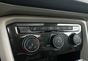 Volkswagen Tiguan II SUV 2.0 TDI 150KM 2019 Volkswagen Tiguan OFERTA BLACK WEEK 2.0 TDI 150KM Comfortline DSG Salon P, zdjęcie 10