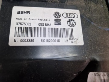 AUDI A4 S4 B8 RADIÁTOR 8X1820001D