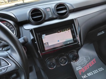 Suzuki Swift VI 2021 Suzuki Swift Hybryda Navi Kamera Klimatronik Asystent 1.2 Hybryda 83KM, zdjęcie 20