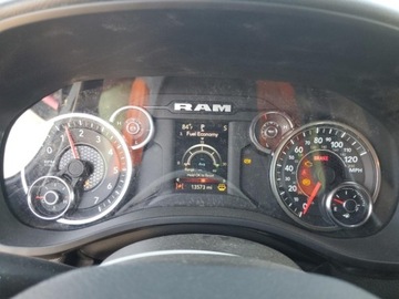  RAM 1500 2023 Big Horn 5.7 Benzyna 395KM, zdjęcie 9