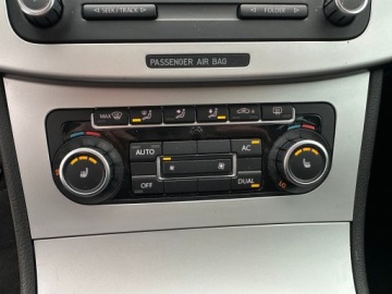 Volkswagen Passat B6 Variant 2.0 TDI-CR DPF 110KM 2010 Volkswagen Passat 2.0 TDI CR/Bogata wersja/HAK/, zdjęcie 32