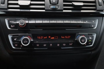 BMW Seria 3 F30-F31-F34 Touring 2.0 318d 143KM 2013 BMW 3 318 d, Navi, Xenon, Bi-Xenon, Klima, zdjęcie 15