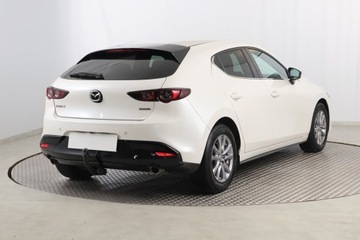 Mazda 3 IV Hatchback  2.0 SKYACTIV-G 150KM 2020 Mazda 3 2.0 Skyactiv-G, Salon Polska, Automat, zdjęcie 4