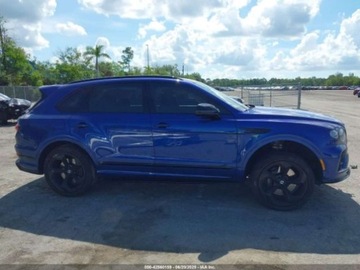 Bentley Bentayga 2022 Bentley Bentayga V8 2022 4.0l 4.0 Benzyna 542KM, zdjęcie 6