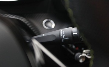 Peugeot 2008 II e-SUV Elektryczny 50kWh 136KM 2021 Peugeot 2008 GT Pack Full Jak Nowy Od RiA Elektryczny 136KM, zdjęcie 35