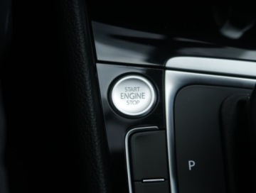 Volkswagen Golf VII Hatchback 3d Facelifting 1.5 TSI ACT 150KM 2019 VW Golf 1.5 TSI, Salon Polska, Automat, Klima, zdjęcie 15