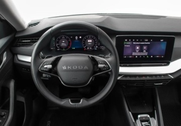 Skoda Octavia IV Liftback 1.5 TSI EVO 150KM 2024 Skoda Octavia Adaptive Cruise Control (ACC), Climatronic, DSG 1.5 Benzyna, zdjęcie 17