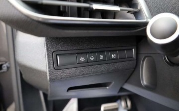 Peugeot 3008 II Plug-In Hybrid Facelifting 1.6 HYBRID 225KM 2021 Peugeot 3008 Peugeot 3008 225 e-EAT8 GT 1.6 Hybryda Plug-in 225KM, zdjęcie 27