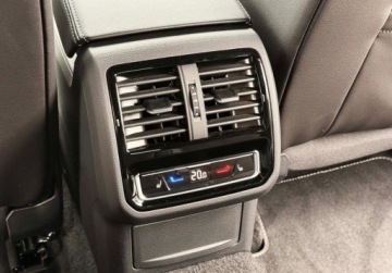 Volkswagen Arteon Fastback Facelifting 2.0 TDI 200KM 2023 Volkswagen Arteon 2024 Hak Dynamic Light Kamera Easy Open Masaz Salo, zdjęcie 33