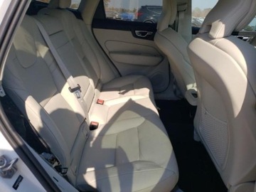 Volvo XC60 II Crossover T5 250KM 2020 Volvo XC 60 Volvo XC60 T5 FWD, od ubezpieczalni 2.0 Benzyna 250KM, zdjęcie 8
