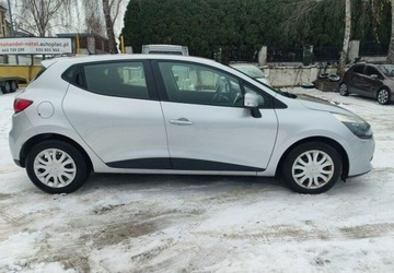 Renault Clio IV Hatchback 5d 1.2 16V 75KM 2014 Renault Clio Super stanMaly przebieg 1,2 Mpi 1.1 Benzyna 74KM, zdjęcie 10