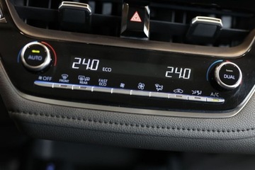 Toyota Corolla XII Sedan 1.8 Hybrid 122KM 2020 Toyota Corolla 1.8 Hybrid Comfort 1.8 Hybryda 122KM, zdjęcie 32