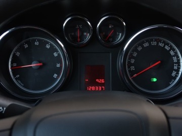 Opel Astra J Hatchback 5d 1.4 Twinport ECOTEC 100KM 2011 Opel Astra 1.4 16V, Klima, Parktronic,ALU, zdjęcie 10