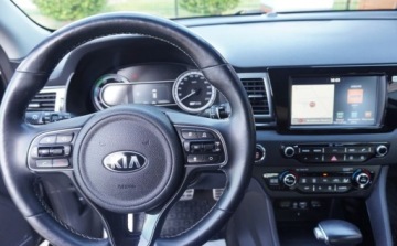 Kia Niro I Crossover 1.6 GDi Hybrid 141KM 2016 Kia Niro Bezwypadkowy Serwisowany 1-Wlasciciel Navi Kamera Blis Asystenci, zdjęcie 8