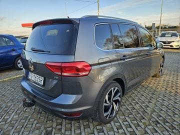 Volkswagen Touran III 1.6 TDI 110KM 2015 Volkswagen Touran 1,6 diesel 110KM panorama navi, zdjęcie 3