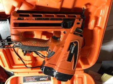 МАШИНА PASLODE IM65A F16 ШТ.