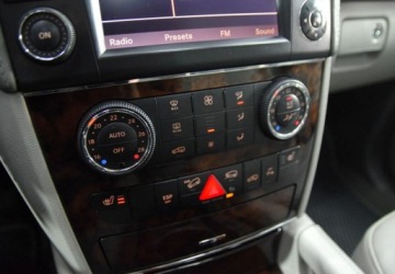 Mercedes Klasa GL X164 2011 Mercedes-Benz GL 4matic _ 3.0 diesel _ 211 KM 3.0 Diesel 211KM, zdjęcie 25