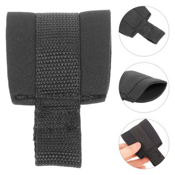 Пряжка для крепления поводка к доске для серфинга.