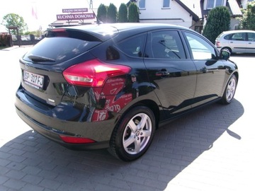 Ford Focus III Hatchback 5d facelifting 1.0 EcoBoost 100KM 2015 Ford Focus III Sprowadzony Serwisowany, zdjęcie 3