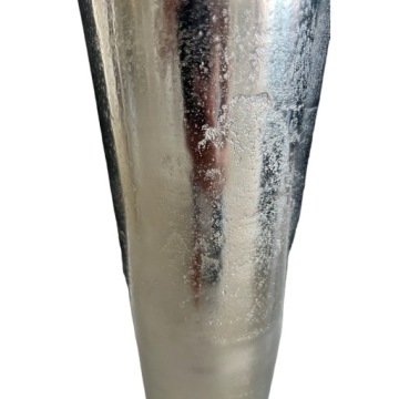 Высокая ваза