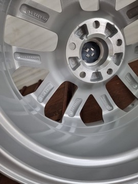 NOVÉ ORIGINÁLNÍ RÁFKY 17 PALCŮ NISSAN QASHQAI X-TRAIL RENAULT KADJAR MEGANE