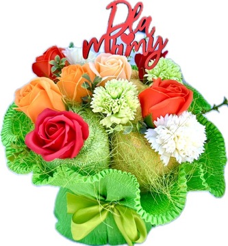 Подарочный букет на День матери из полотенец и мыльных цветов для мамы