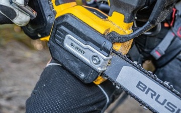 ЦЕПНАЯ ПИЛА DEWALT 54V FV DCMCST635N 35см