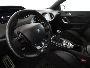 Peugeot 308 II Hatchback Facelifting 1.2 PureTech 130KM 2021 Peugeot 308 LED navi skóra/alcantara virtual, zdjęcie 13