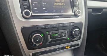 Skoda Octavia II Kombi 1.6 TDI CR DPF 105KM 2011 Skoda Octavia Wzorowa - Bezwyoadkowa - Nawigacja - Zarejestrowana 1.6, zdjęcie 11