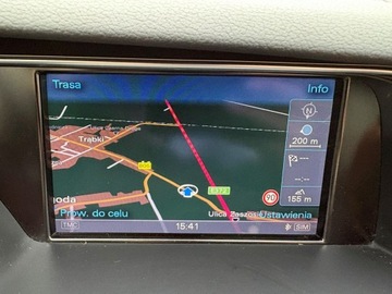 Audi A4 B8 Limousine Facelifting 1.8 TFSI 170KM 2013 Audi A4 Limousine 1.8 benzyna 170 KM manual Xenony, zdjęcie 19