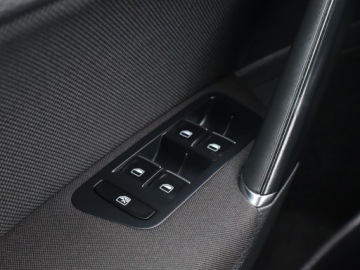 Volkswagen Golf VII GTI 3d 2.0 TSI 230KM 2013 VW Golf 2.0 GTI, Navi, Xenon, Bi-Xenon, Klima, zdjęcie 16