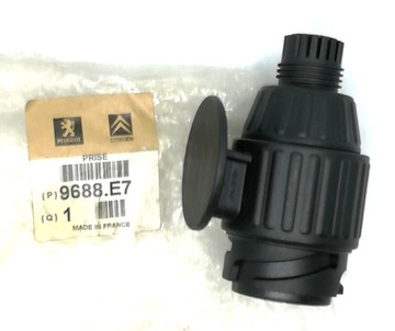 GNIAZDo HAKA HOLOWNICZEGO 13 PIN CITROEN C3 9688E7