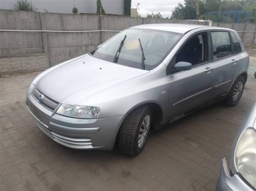 BLATNÍK LEVÝ PŘEDNÍ FIAT STILO 698