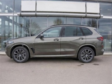BMW X5 G05 SUV Facelifting 3.0 30d 298KM 2026 xDrive30d M Sport 3.0 (298 KM)| Asystent parkowania Professional, zdjęcie 1