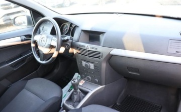 Opel Astra H Hatchback 5d 1.6 Twinport ECOTEC 105KM 2005 Opel Astra Instalacja LPG wazna do 2032 roku 1.6 BenzynaLPG 105KM, zdjęcie 9