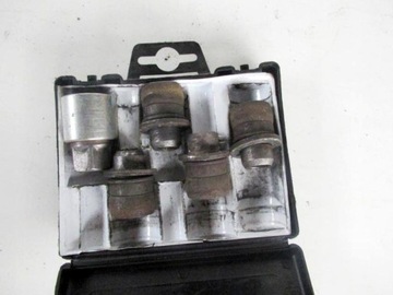 ROZBOČKA MATICE DO KOL TOYOTA AURIS I 2006-12R