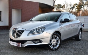 Lancia Delta III Hatchback 1.6 MultiJet 120KM 2010 Lancia Delta Alusy skora i alcantara idealny 1.6 Diesel 120KM, zdjęcie 6