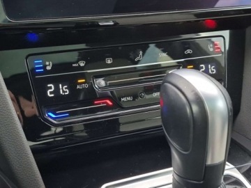 Volkswagen Arteon Fastback Facelifting 2.0 TDI SCR 150KM 2021 Volkswagen Arteon Shooting Brake PanoramaHead-up Skory Salon Polska Faktur, zdjęcie 23