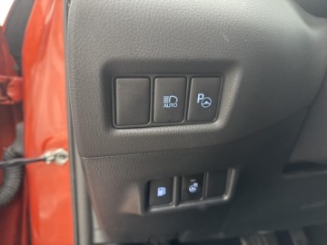 Toyota C-HR I Crossover Facelifting 1.8 Hybrid 122KM 2021 Toyota C-HR 1.8 Hybrid GPF GR Sport 1.8 Hybrid GPF, zdjęcie 19