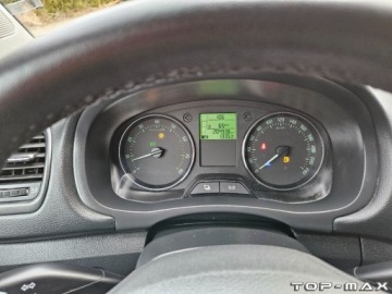 Skoda Roomster Mikrovan Facelifting 1.2 TSI 85KM 2013 Skoda Roomster 1.2 TSI Bogata Wersja 1.2 Benzyna 86KM, zdjęcie 24