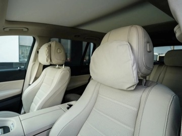 Mercedes GLS X167 SUV Facelifting 3.0 450d 367KM 2025 MERCEDES-BENZ GLS 450 d 4-MATIC AMG Line 3.0 (367KM) 2025, zdjęcie 4