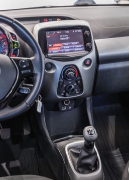 Toyota Aygo II Hatchback 5d 1.0 VVT-i 69KM 2015 Toyota Aygo 1.0 VVT-i X-play Benzyna 69KM, zdjęcie 19