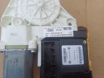 A3 8P MOTOREK MODUL DVEŘE LEVÝ ZADNÍ 8P4959801B
