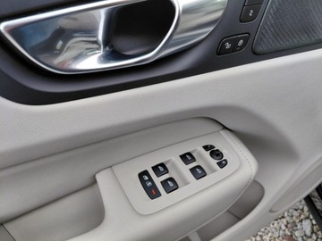 Volvo XC60 II 2023 Volvo XC 60 Lift mHEV Automat Kamera 360 Skora Panorama Radar 2.0 Benzyna, zdjęcie 10